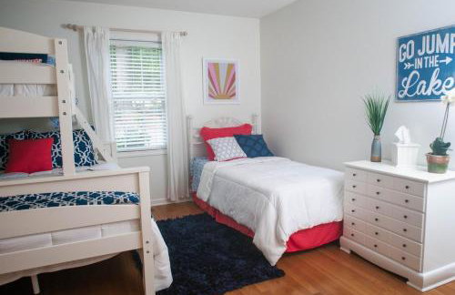 Serene Lakefront Home with Hot Tub and Boat for Rent! - Foto 16