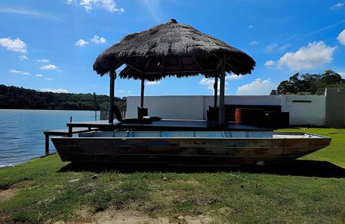 Conforto à beira da lagoa - Foto 39