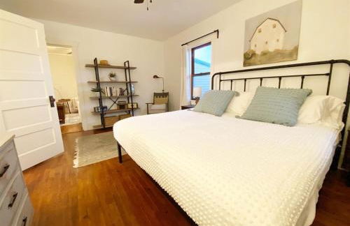 Dwntwn Custer Farmhouse On Main St With Hot Tub - Foto 16