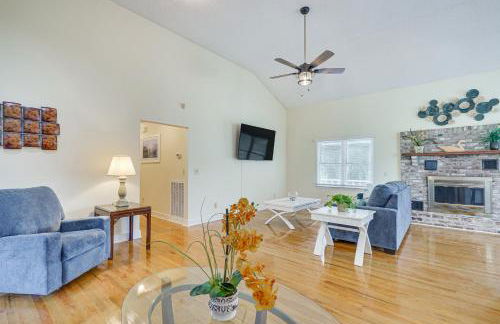 Secluded Mount Pleasant Home - 6 Mi to Beaches! - Photo 4