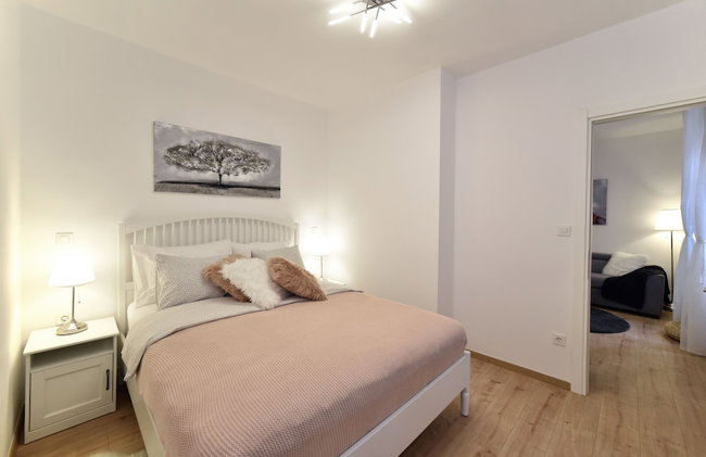 Lumi Primorska - Bright & Peaceful Courtyard Apartment - Foto 5