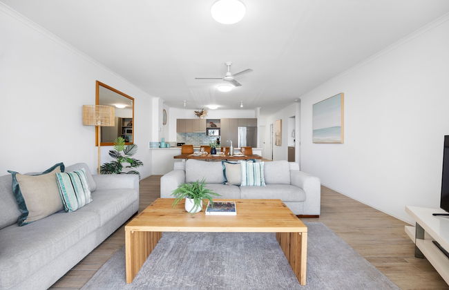 Noosa Outrigger Beach Resort - Photo 26