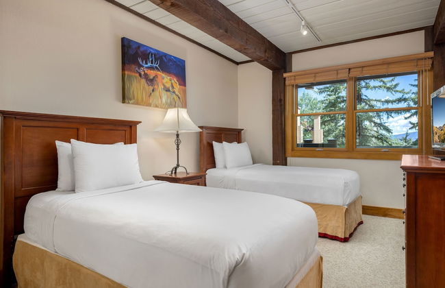 Top of the Village - Photo 72