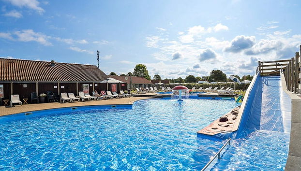 8 Person Holiday Park Home in Bogense - Foto 4, Piscina