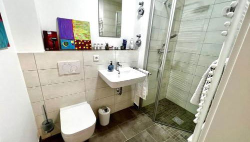 Carefree Mikroapartment inkl. Balkon + Tiefgarage - Foto 3, towels, Shower