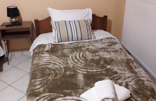 JULIA'S APARTMENT - Photo 35