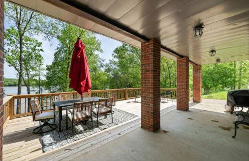 Lake Barkley Retreat - Newly Renovated - 5 BR - Foto 6