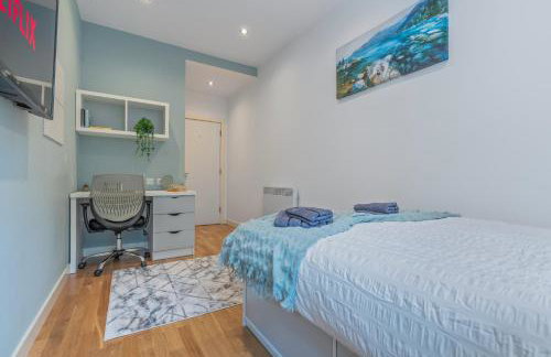 Spacious Central Leeds Flat - Sleeps 8 - View City Centre - Foto 17