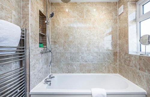 Cozy 3 Bedroom House in Aveley, Thurrock - Foto 24