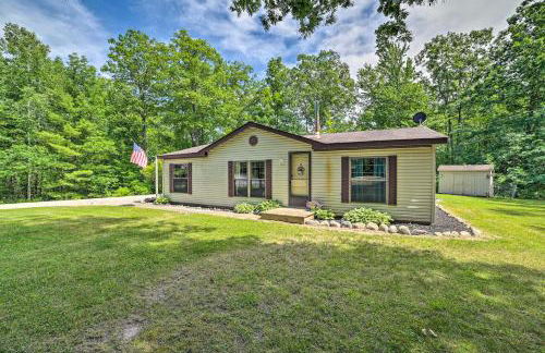 Cozy Hale Home Between Long and Loon Lakes! - Foto 20