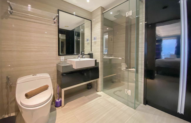 Spacious Combined Studio Apartment At Warhol (W/R) Residence - Foto 17