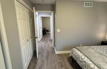 Spacious 2BR Apt with Balcony and 2 King Beds Sleeps 6 - Foto 8