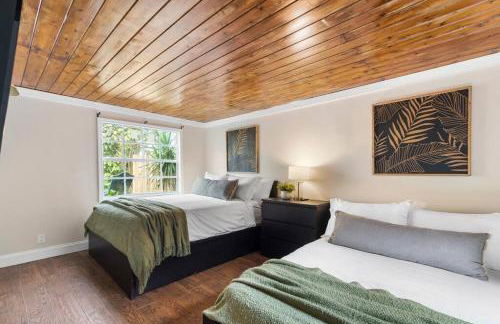 Tropical Oasis Located Near Lake With Pool and Hot Tub - Foto 63