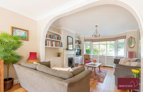 Maidenhead - 4 Bedroom House With Driveway & Garden - Foto 3