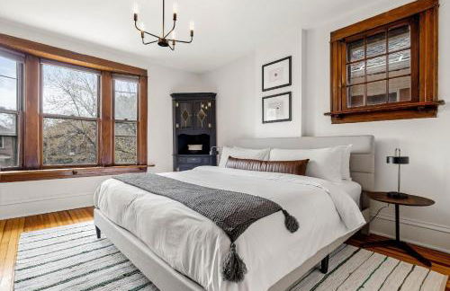 Chic Victorian Manor - Sleeps 12 - Congress Park - Foto 3