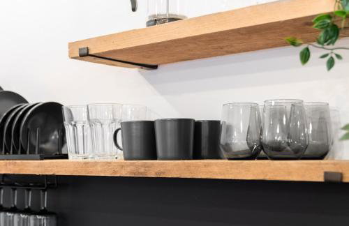 Spacious Loft Apartment - Smart TV - WiFi - On Street Parking 1NT - Foto 18