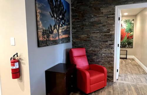 Lux Private Home - Pool, Billiards, 8 Smart TVs, Board Games, Cotton Bedding - The Stone Sanctuary at McCullough Hills Trailhead - Foto 21