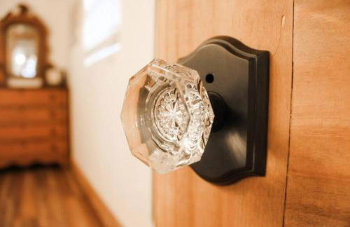 The Greenhouse Cozy Cottage- Walk to Downtown! - Foto 17