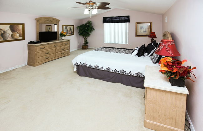 AmSun Rental Homes - Photo 4