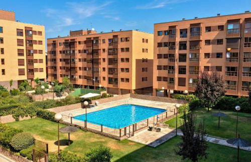 JMC New Suite Madrid Airport - Photo 17