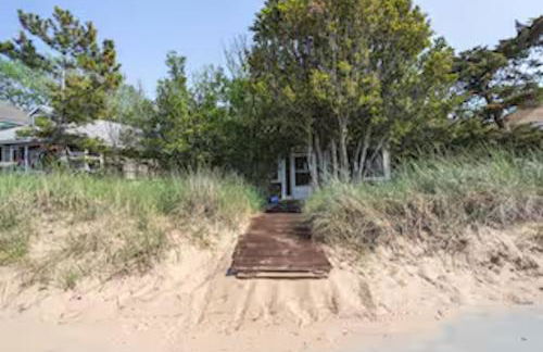 Chill Fire Island Beachfront Cottage with Amazing Bay and Sunset Views, Perfect Location in Fair Harbor - Foto 39
