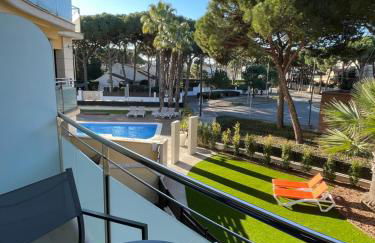 Aparthotel Las Palmeras Castelldefels - Photo 16