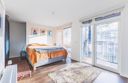 Stylish 4BDR Home Near South Acton With Parking - Photo 3