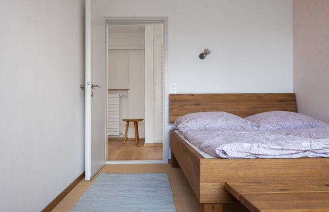 Luxury Apartment With Smart TV Free Parking Large Garden - Photo 5