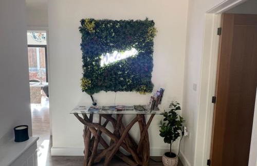 Rare Luxury Holiday Home with Hot-Tub - Foto 12