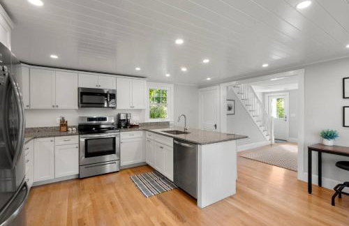 Dog Friendly 2BR Home Walk to Beach+Bearskin Neck - Foto 11