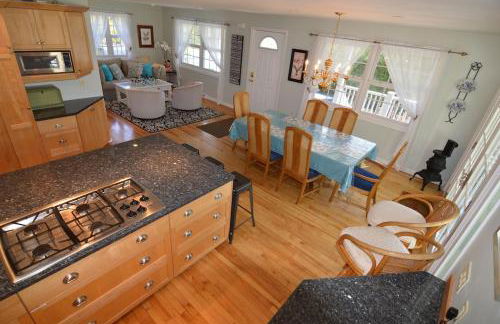 Carraig Mor Cottage - Beautiful House, Amazing Garden, Downtown Baileys Harbor - Foto 41