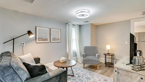 2 Mi to Uptown Centrally Located Kingston Apt! - Foto 5