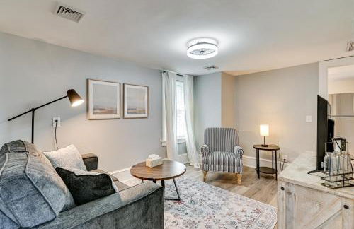 2 Mi to Uptown Centrally Located Kingston Apt! - Foto 5