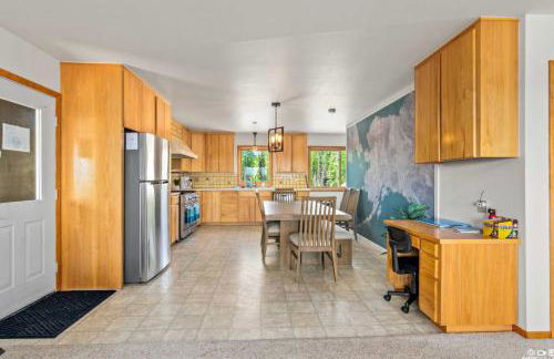 On-Site Kenai River Fishing Soldotna Apartment! - Foto 7