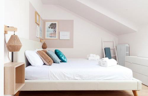 The Lake Suite Fiumelatte - Lake front apartment - Foto 25