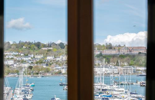 Coastal Escape with Balcony & River Dart Views - Foto 10