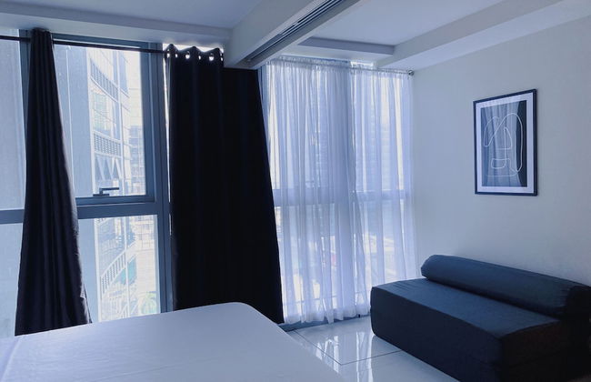 Uptown Park Suites Tower 1 - Photo 12