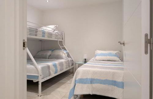 Luxury in Madrid for 10 and Pets - Photo 7