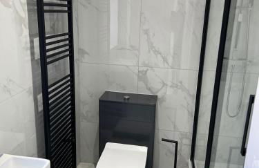 New Build-Free Parking-EV charging-3 Bedrooms-3 showers - Foto 20