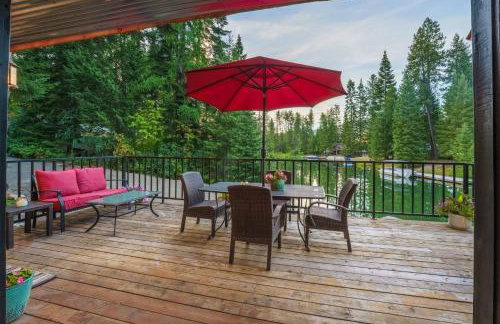 Hot Tub and Fire Pit Getaway on Pend Oreille River - Foto 23