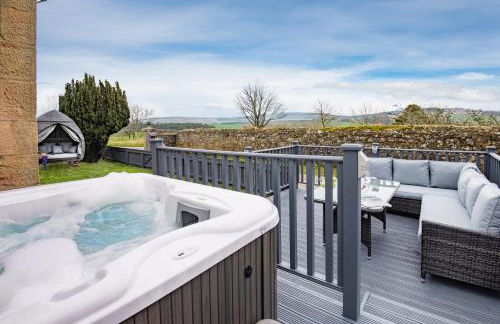 The Gate Lodge - Hot Tub 1 bedroom, log burner - Photo 1