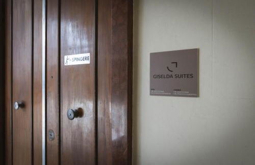 Giselda Corner Suite - Smart Central - Photo 25