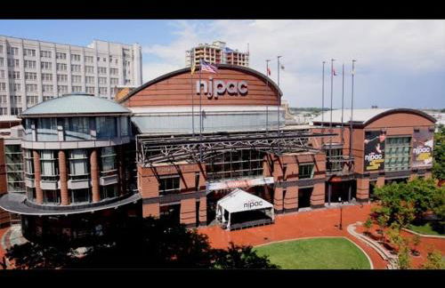 Warm & Cozy Escape - NYC & NWK with Free Parking - Foto 15