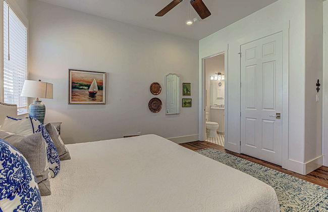 Immaculate Waterfront Home for 16 w/ Private Dock! - Foto 8