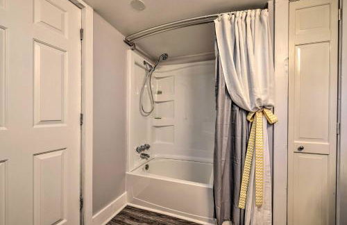 Porch, Fire Pit and Grill Blue Ridge Mtn Cottage! - Foto 18