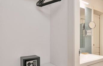 Secret Garden Apartment with private parking space - Photo 7