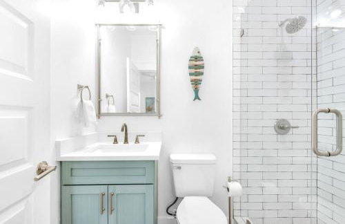 Azure! Sleeps 22 - Golf Cart - Beach Access - Pool - Foto 18