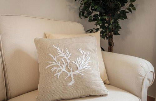 Mare e Centro 5 min auto - con Wi-fi, Netflix e A-C - Foto 25