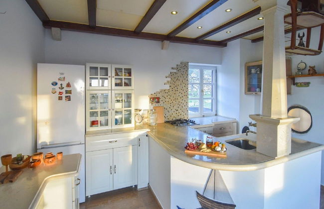 Villa Roza - One Bedroom With Swimming Pool - Photo 6