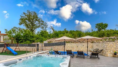 Villa Adri - Photo 3, Garden, sunbed